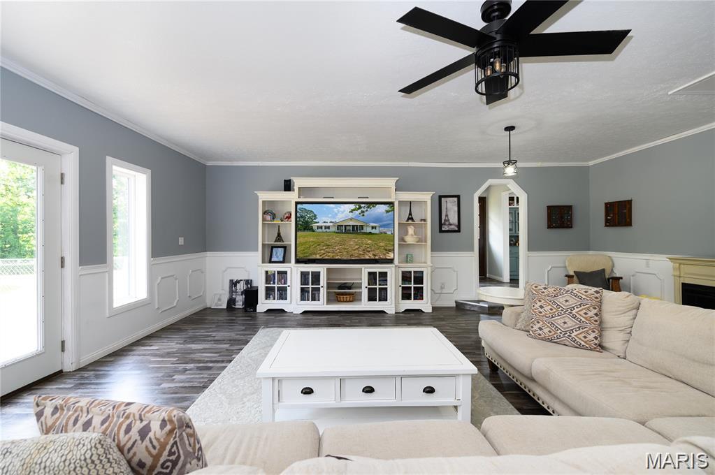 20020 Richfield Road Property Photo 17