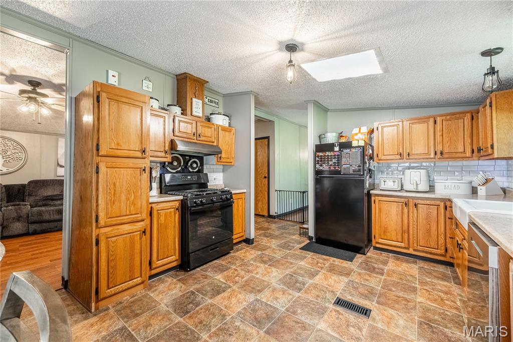 19224 Goldfinch Dr / Hwy 34 Drive Property Photo 5