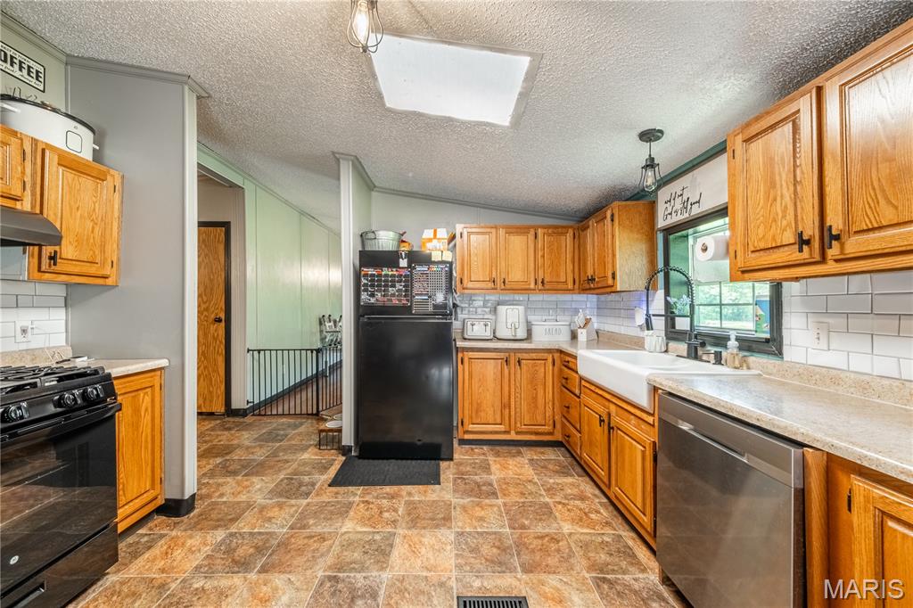 19224 Goldfinch Dr / Hwy 34 Drive Property Photo 10