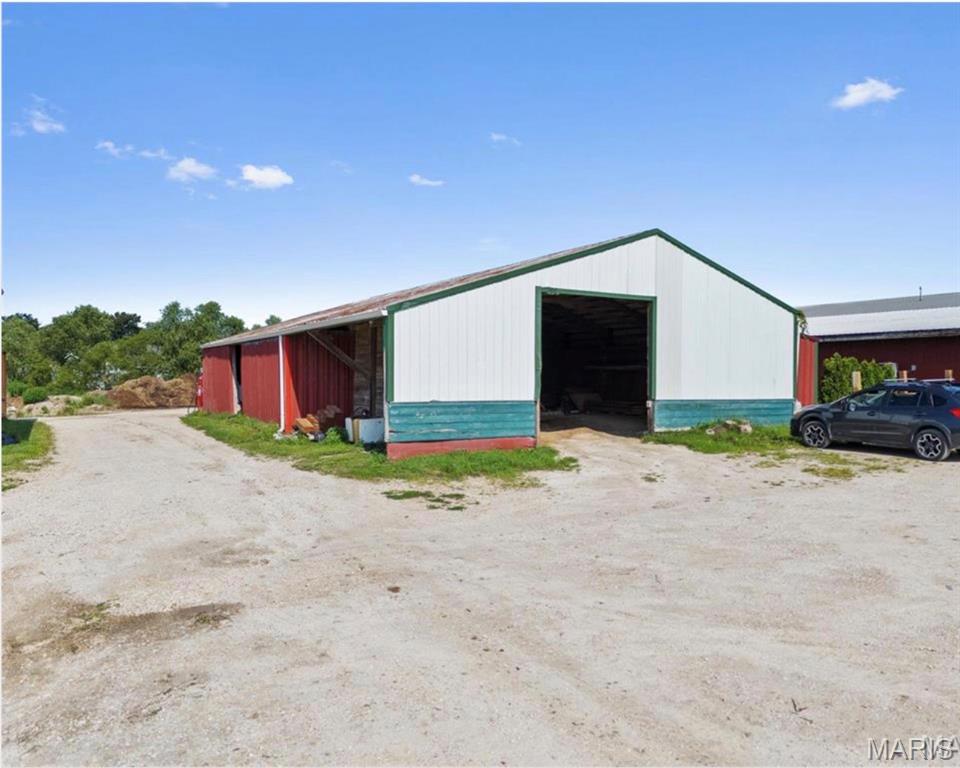 28699 Roelker Road Property Photo 2