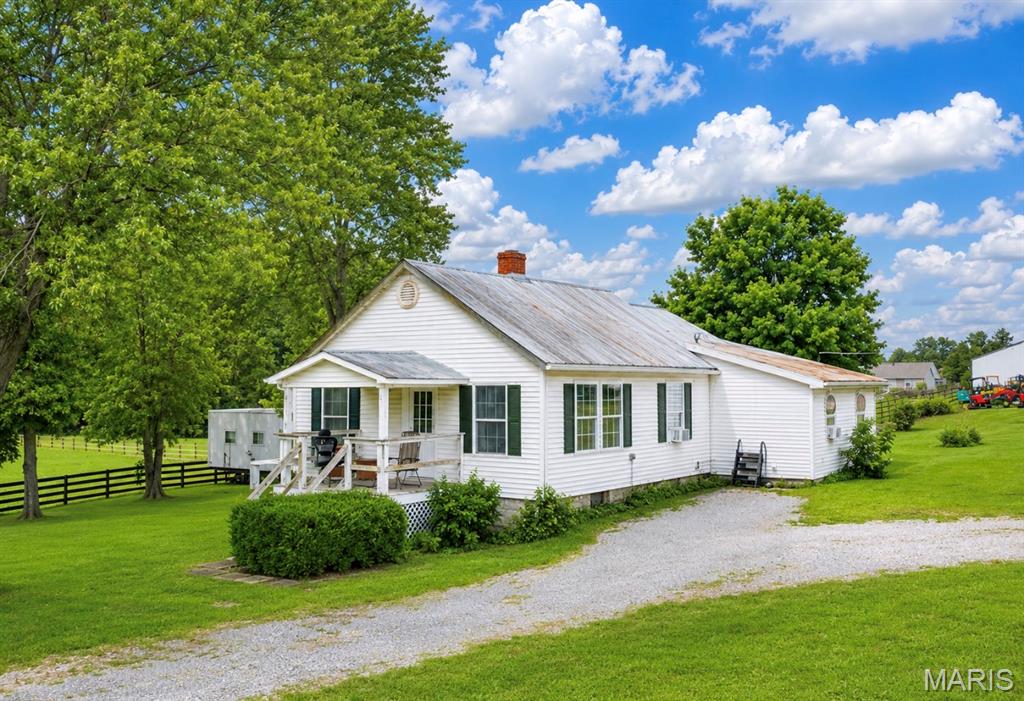 28699 Roelker Road Property Photo 7