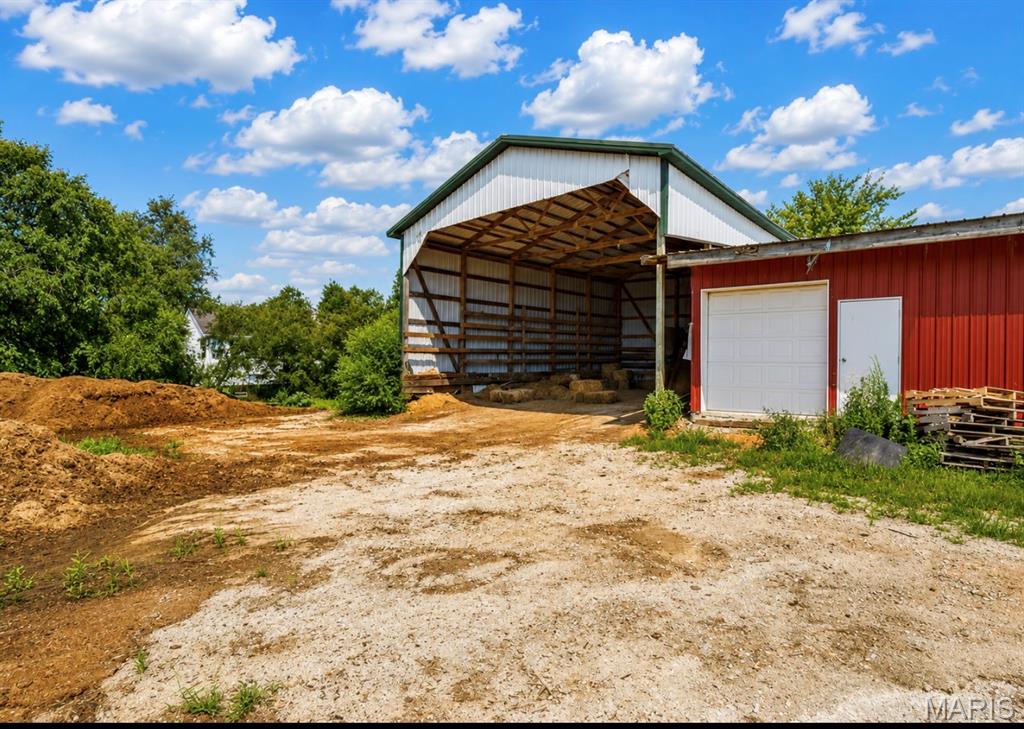 28699 Roelker Road Property Photo 8