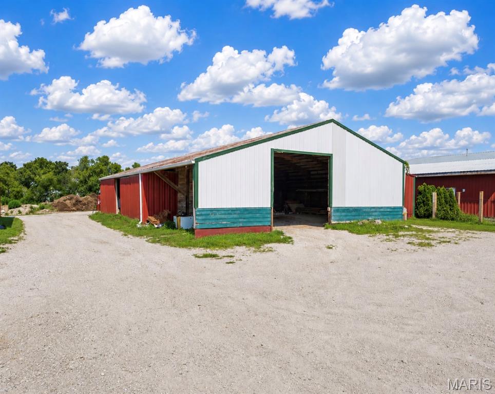 28699 Roelker Road Property Photo 9