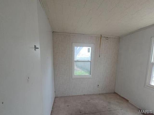 128 Saint Thomas Lane Property Photo 7