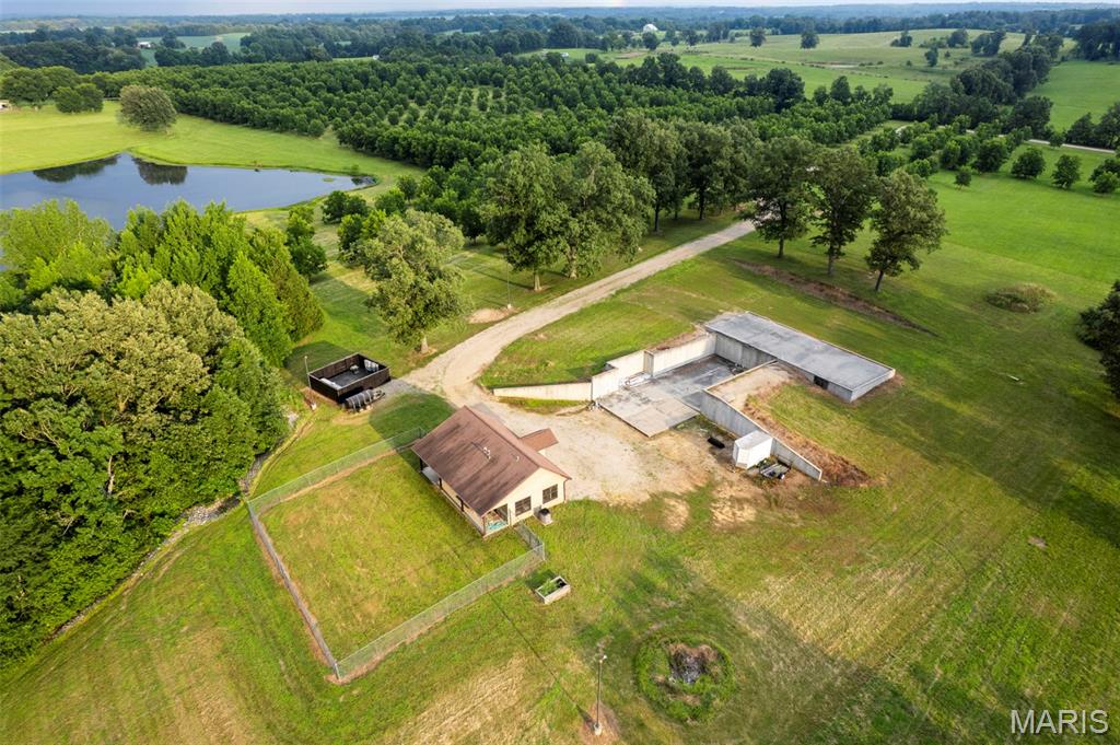 26047313 Property Photo 29
