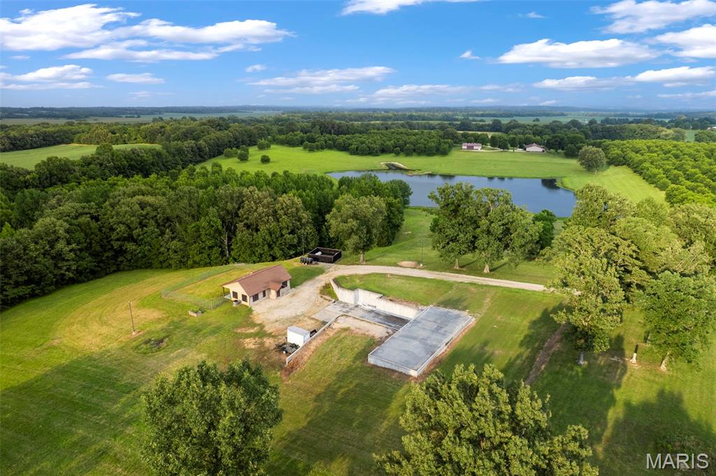 26047313 Property Photo 31