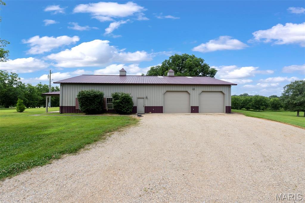 26047313 Property Photo 42
