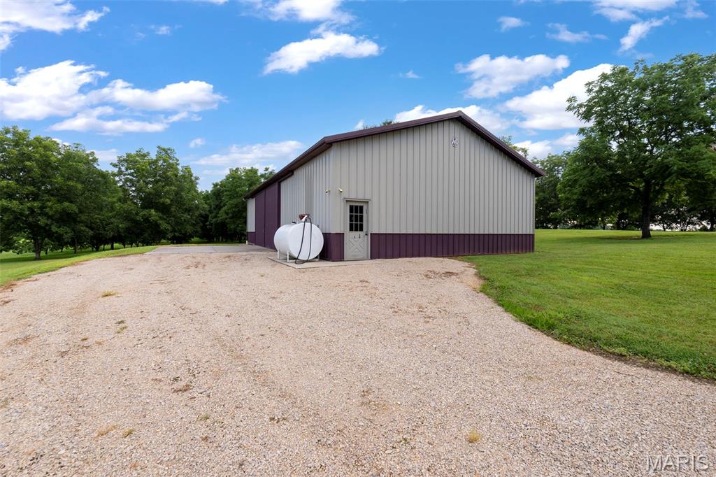 26047313 Property Photo 46