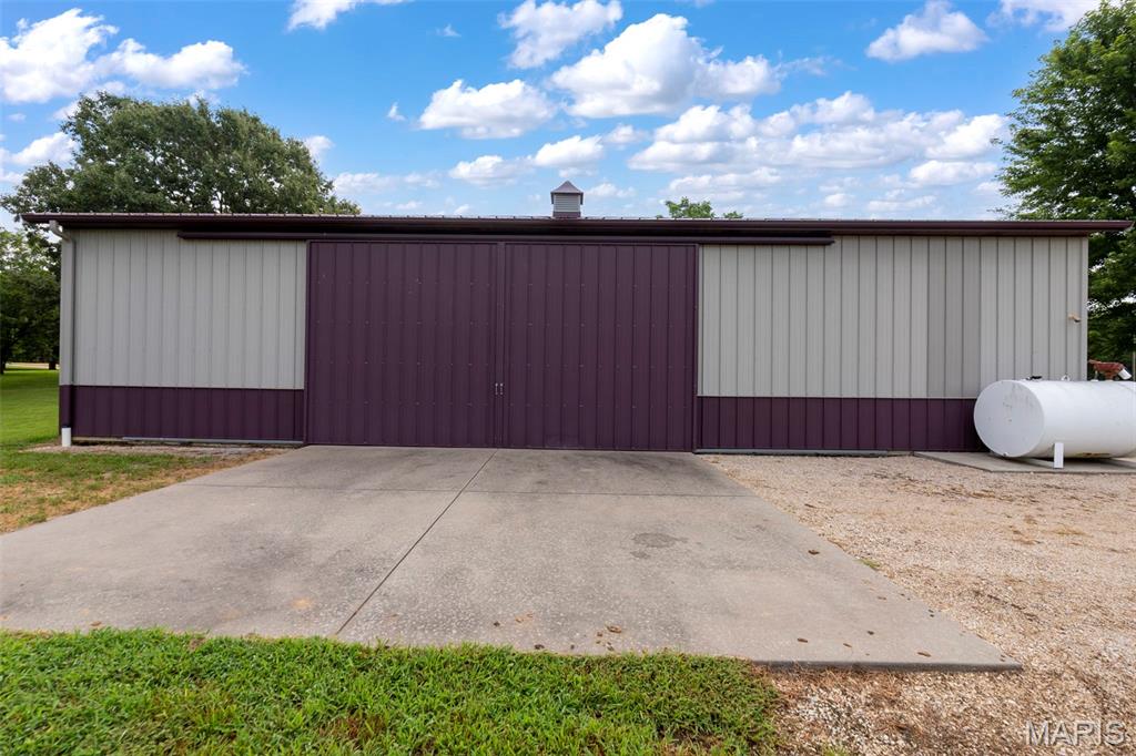 26047313 Property Photo 47