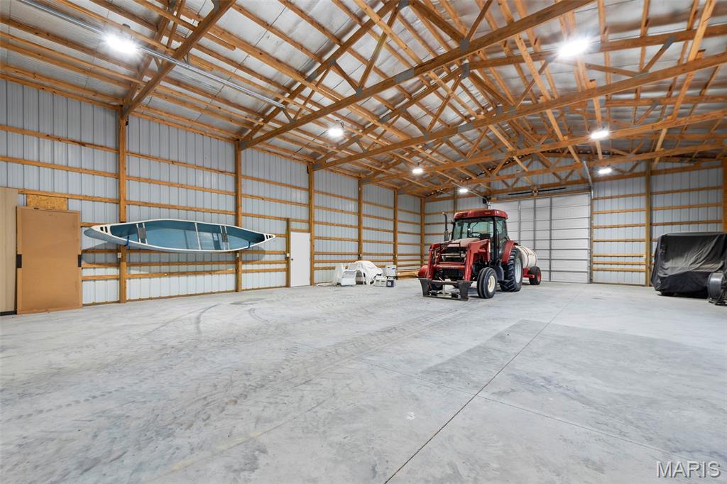 26047313 Property Photo 55