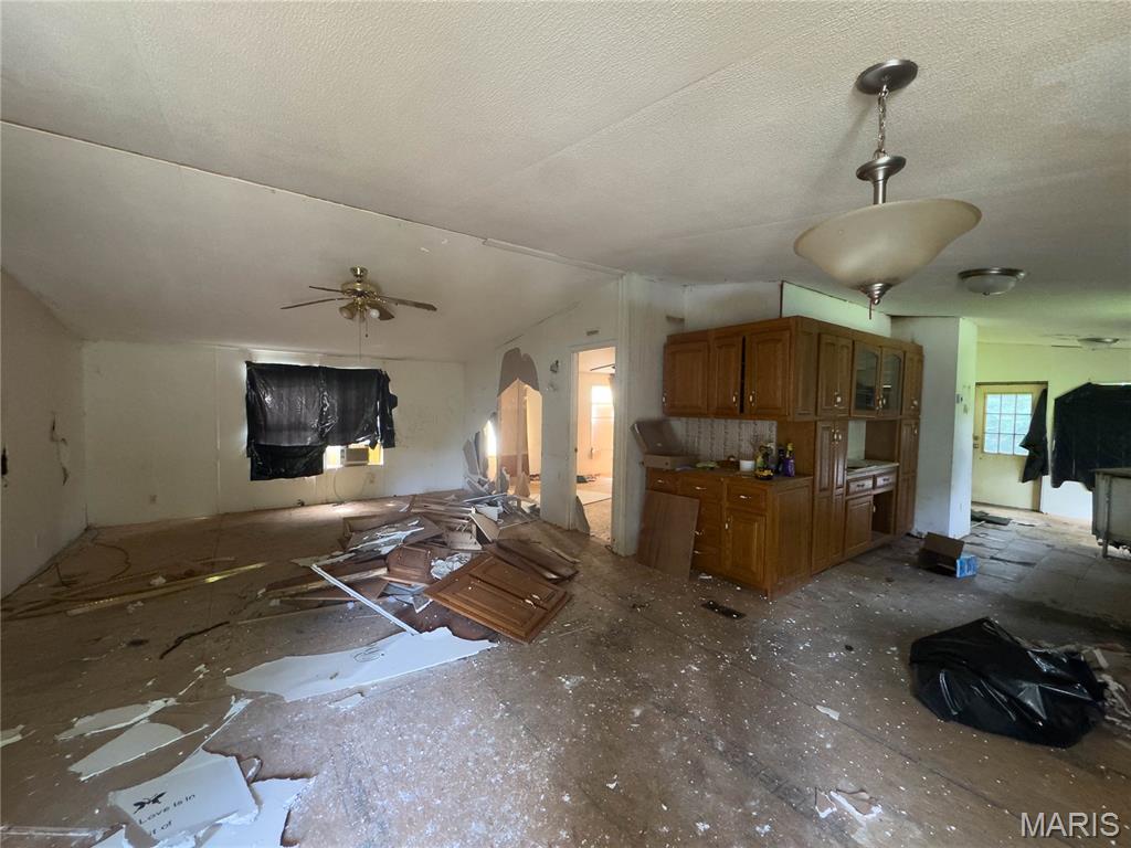 5592 Briarwood Drive Property Photo 3
