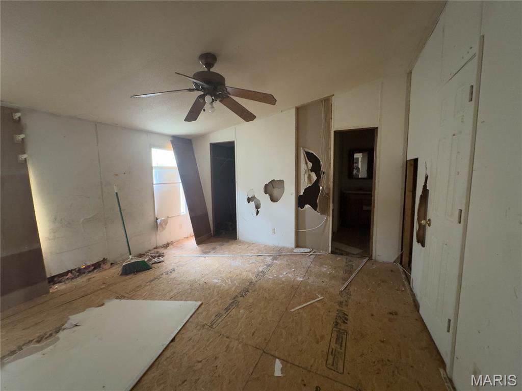 5592 Briarwood Drive Property Photo 11
