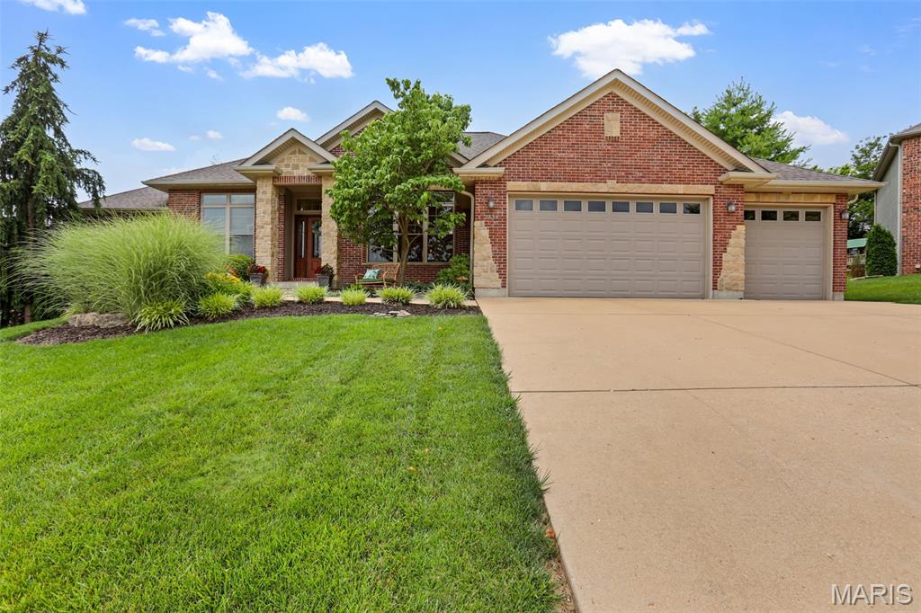 2334 Silver Crest Court Property Photo 1