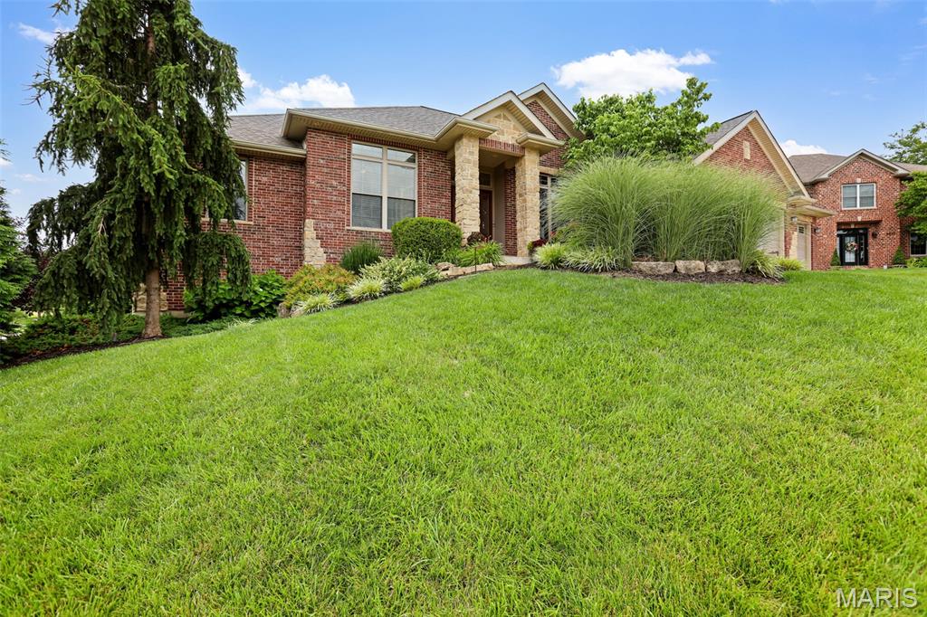 2334 Silver Crest Court Property Photo 3