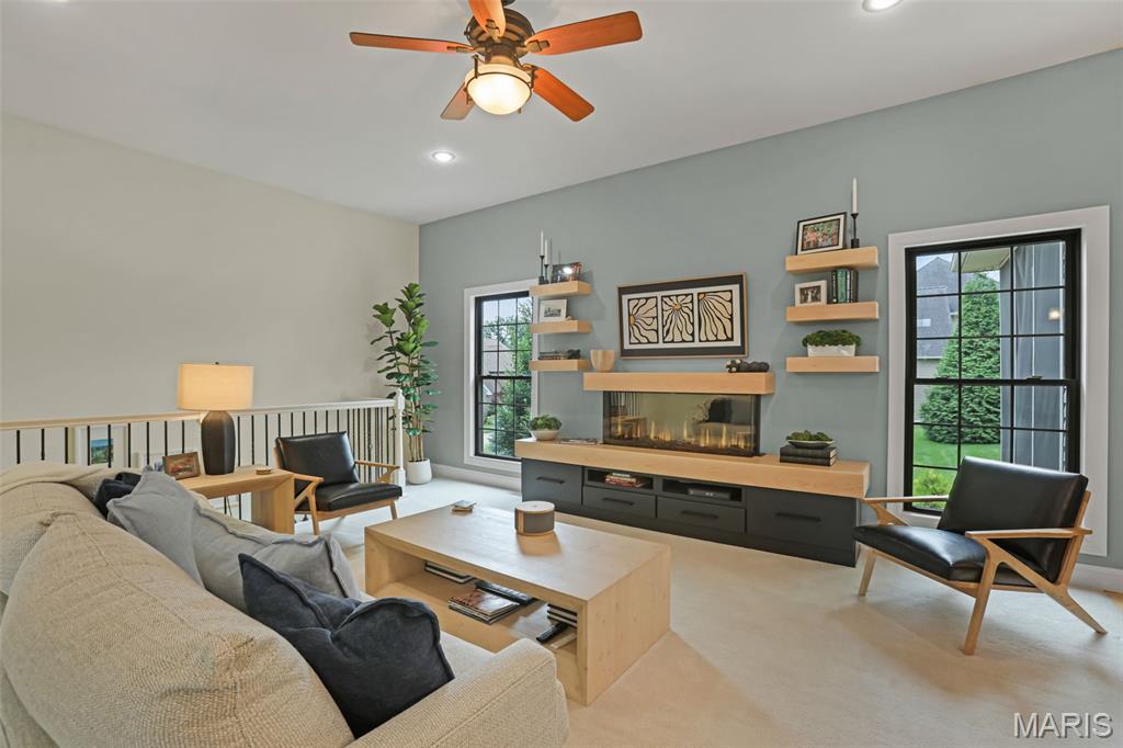 2334 Silver Crest Court Property Photo 7