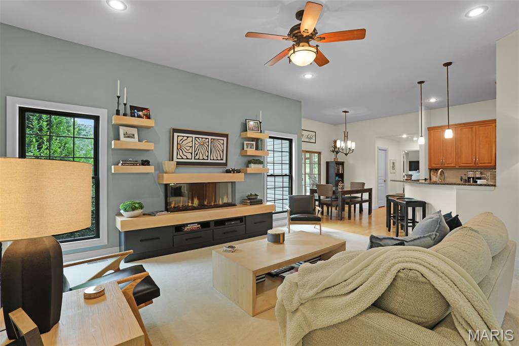 2334 Silver Crest Court Property Photo 8