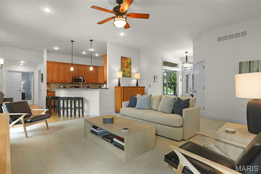 2334 Silver Crest Court Property Photo 21