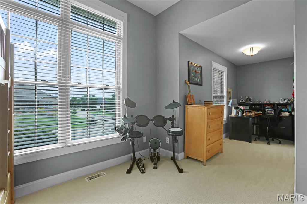 2334 Silver Crest Court Property Photo 27