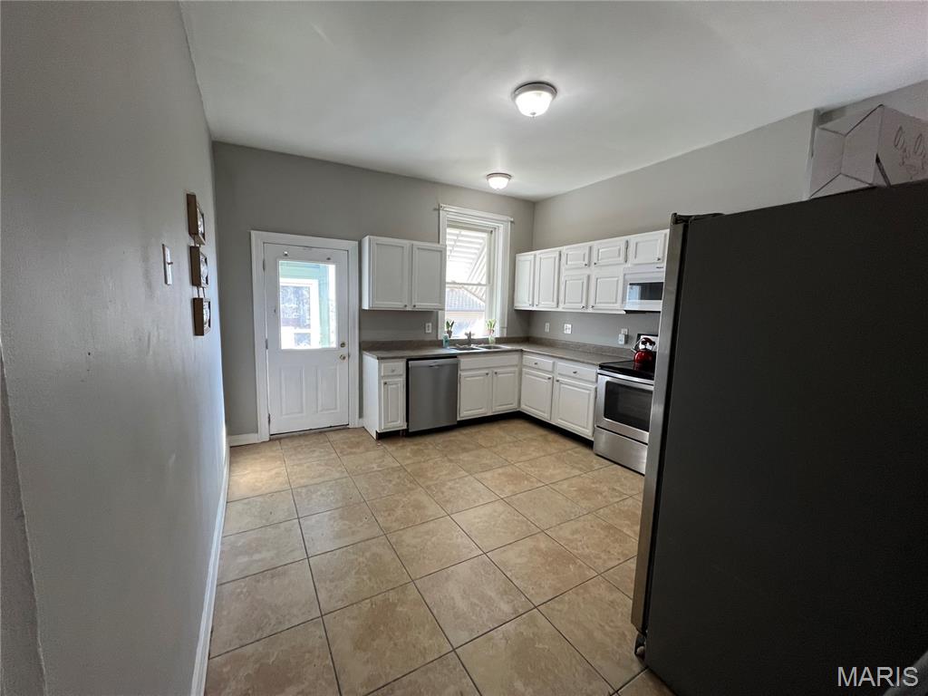 2048 Russell Boulevard Property Photo 14