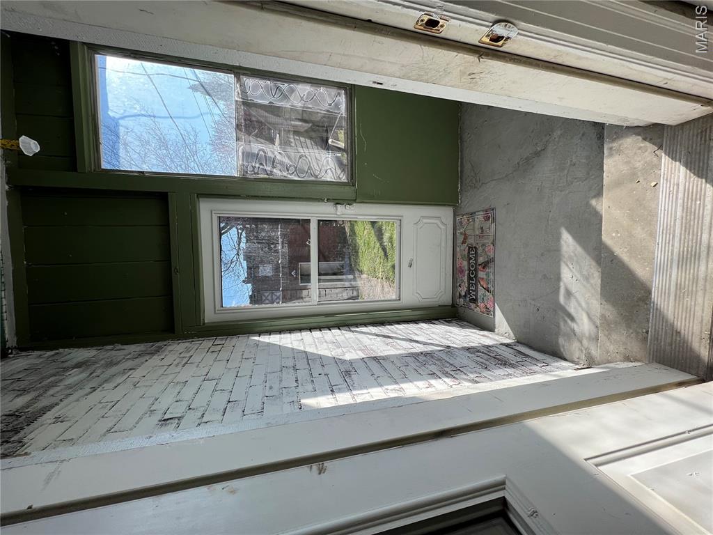 2048 Russell Boulevard Property Photo 19
