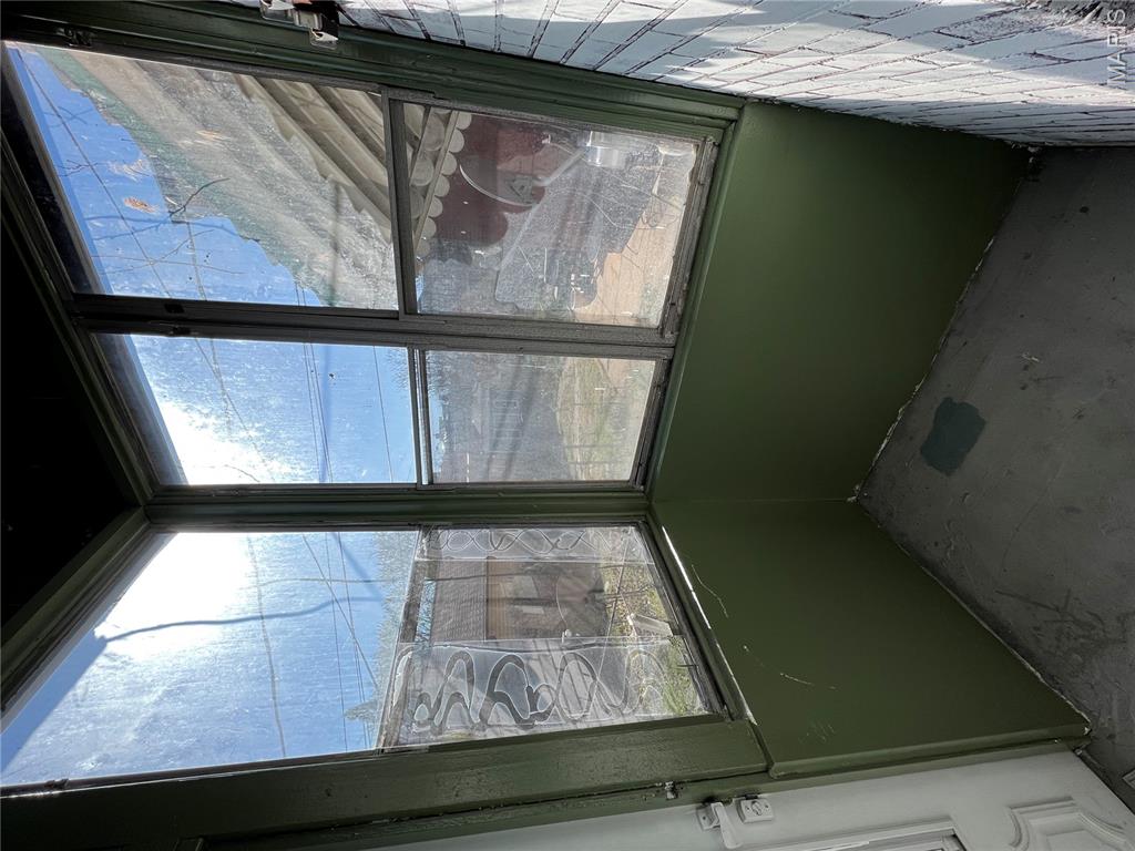 2048 Russell Boulevard Property Photo 21