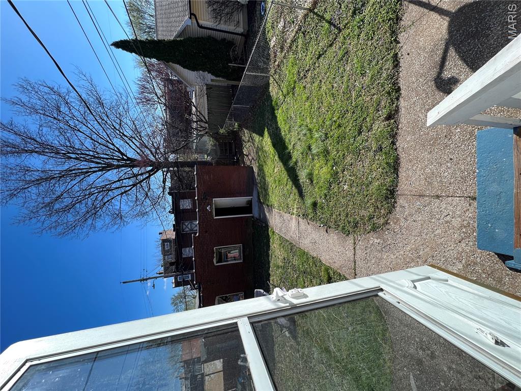 2048 Russell Boulevard Property Photo 22