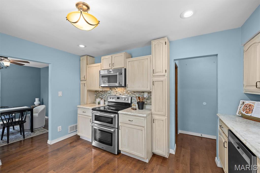9 Lou Juan Drive Property Photo 10