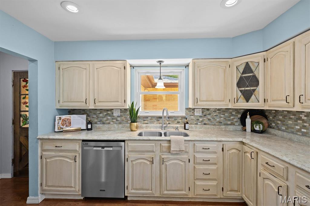 9 Lou Juan Drive Property Photo 13