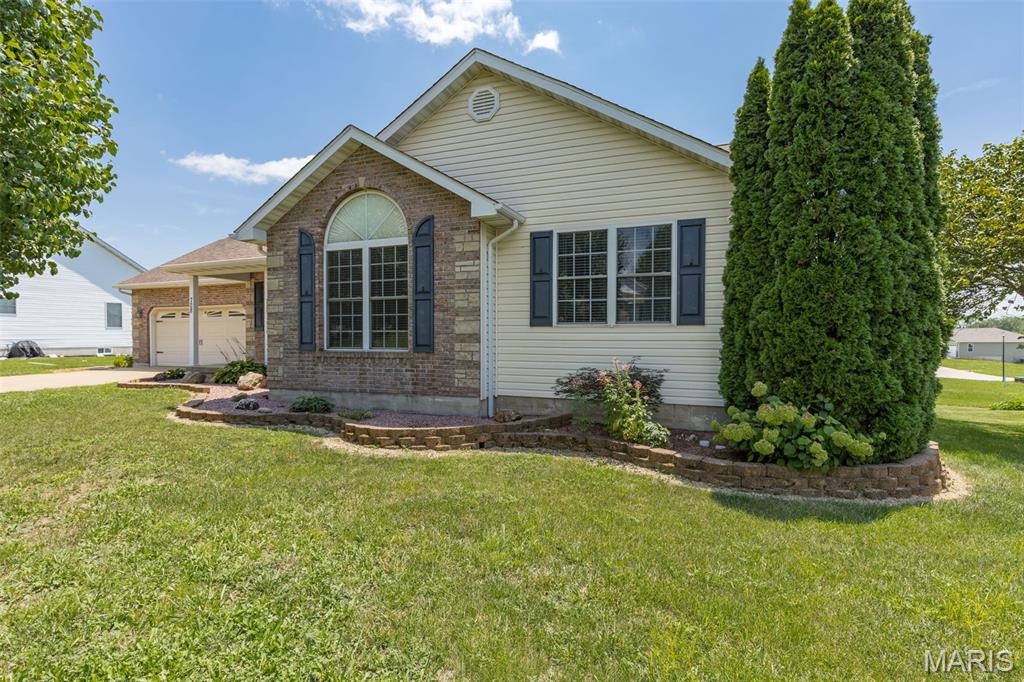 728 John David Drive Property Photo 2