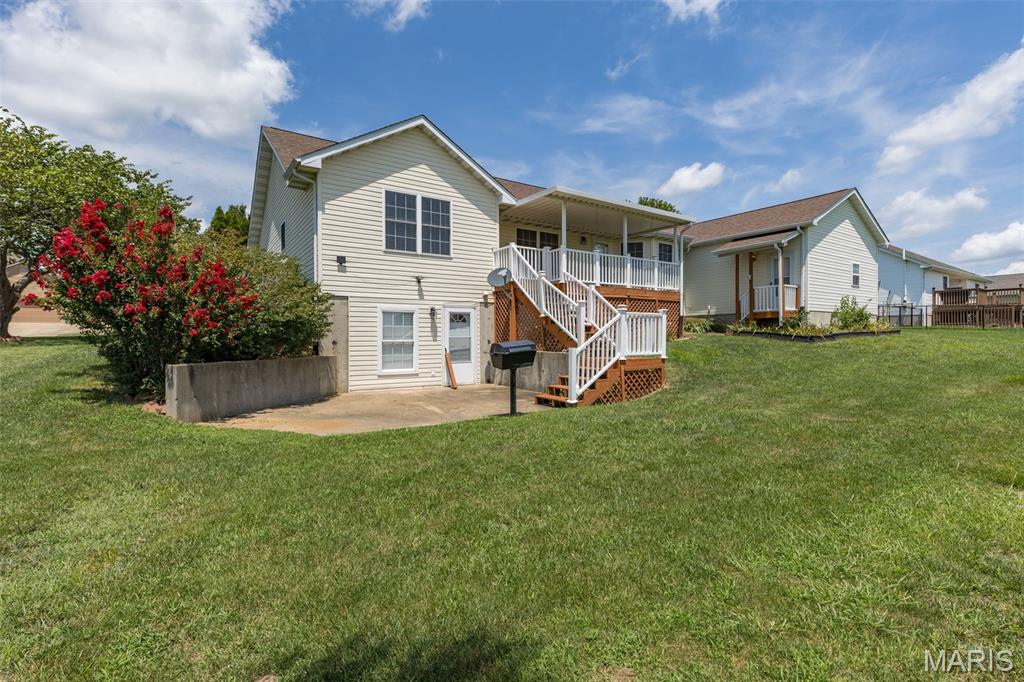 728 John David Drive Property Photo 3