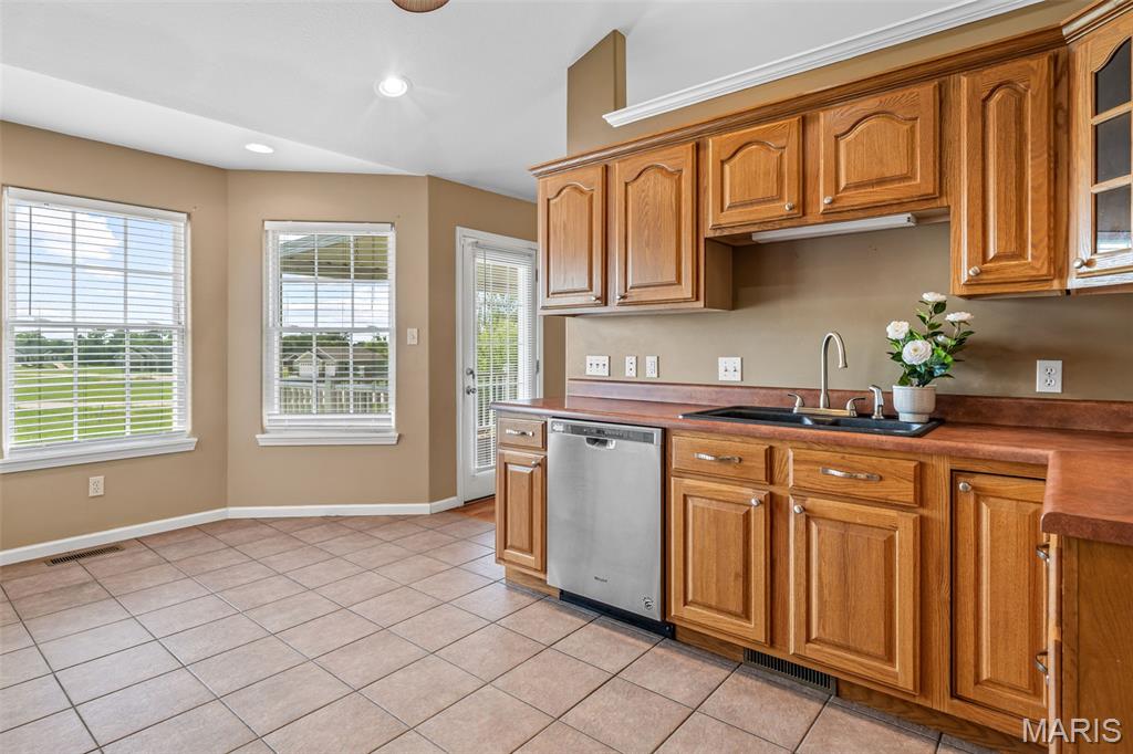 728 John David Drive Property Photo 16