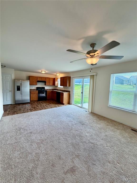 612 Summer Breeze Lane Property Photo 2