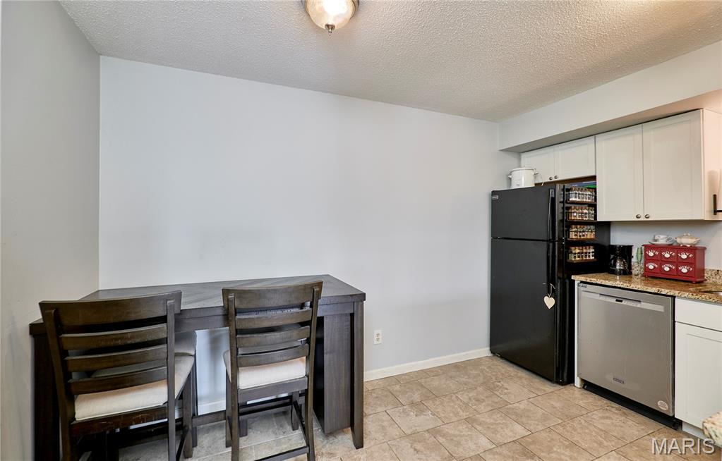 1626 Summergate Parkway E Property Photo 10