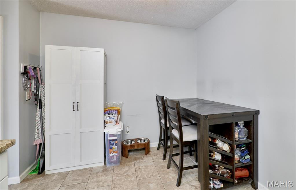 1626 Summergate Parkway E Property Photo 11