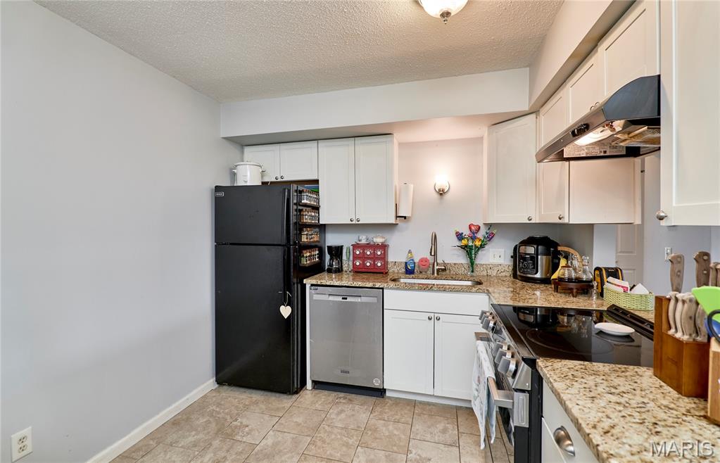 1626 Summergate Parkway E Property Photo 13