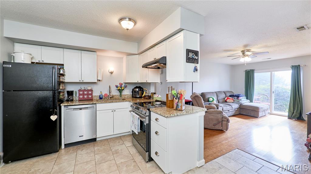 1626 Summergate Parkway E Property Photo 14