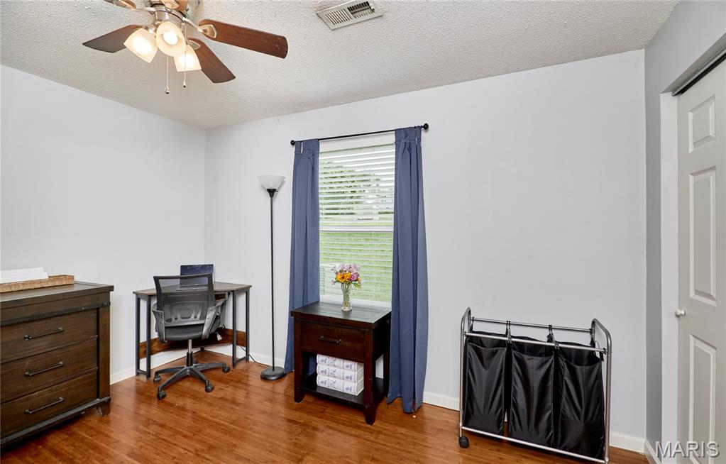 1626 Summergate Parkway E Property Photo 20