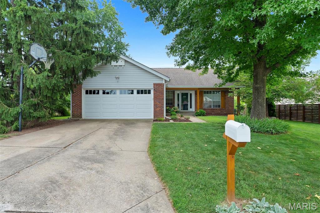 2 Shadowood Court Property Photo 1