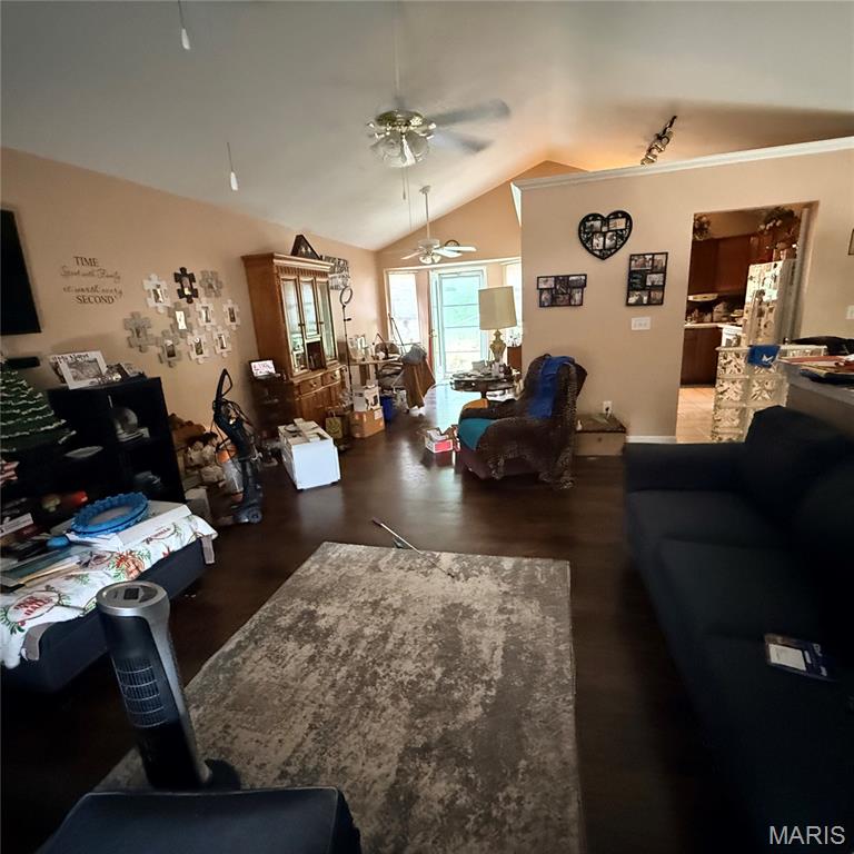 1703 Hilltop Lane Property Photo 8