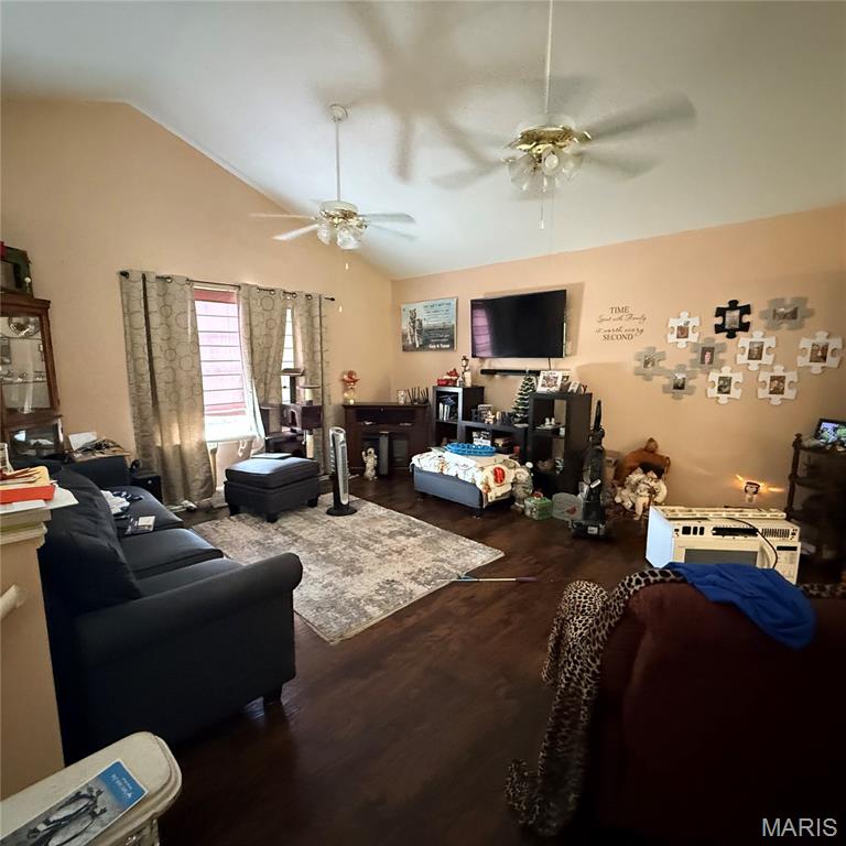 1703 Hilltop Lane Property Photo 9