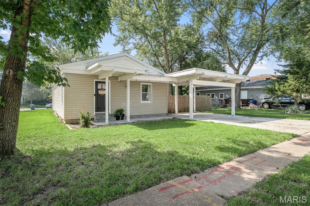 30 Cedar Drive Property Photo 2