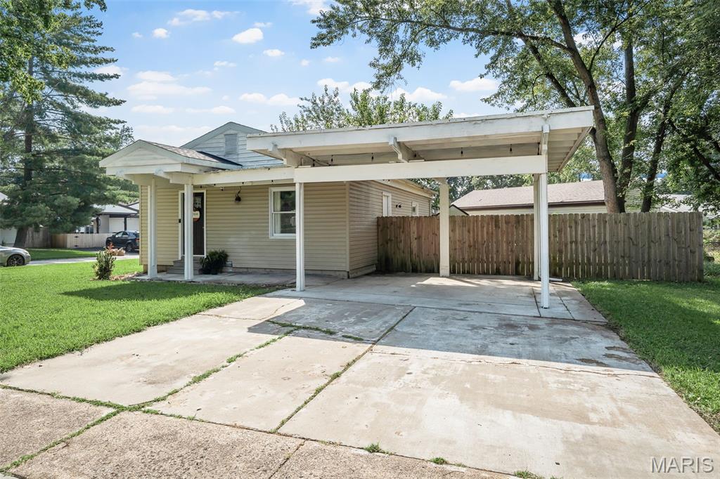 30 Cedar Drive Property Photo 3