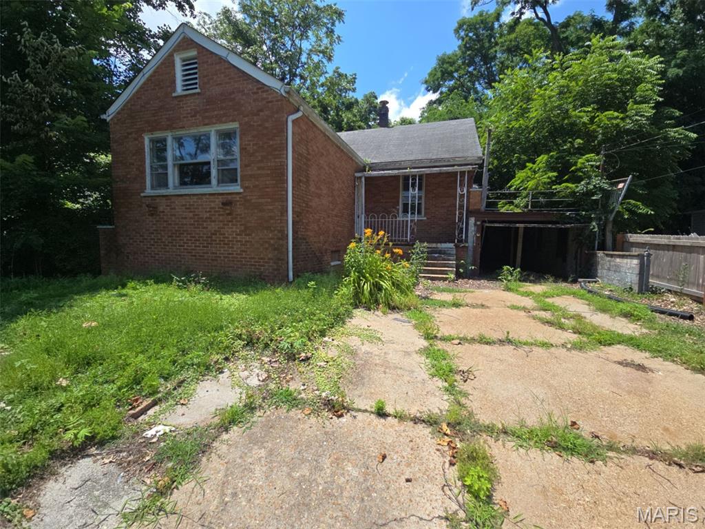 2721 Old Hanley Road Property Photo 1