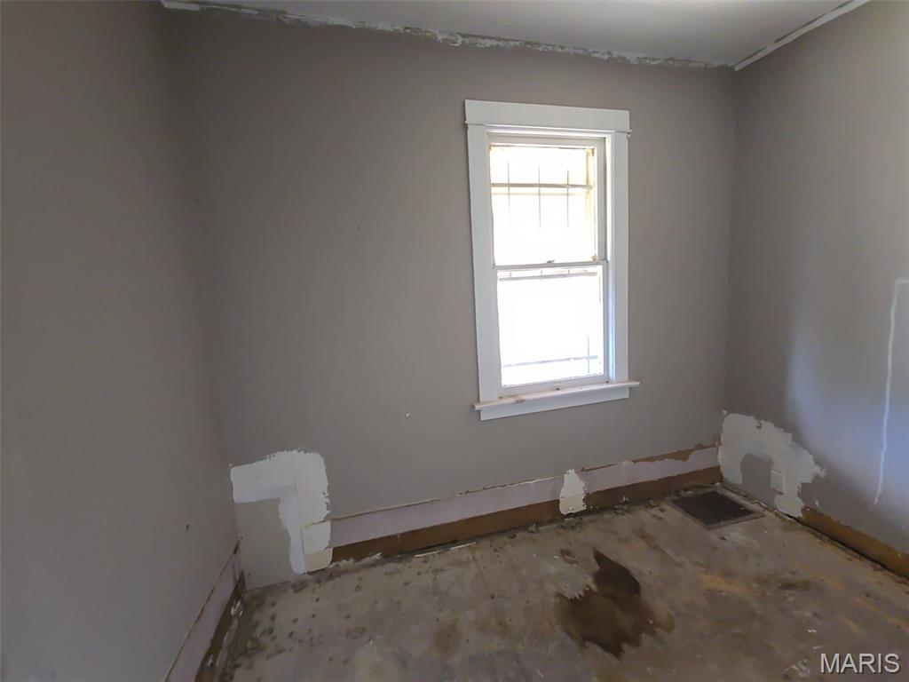 2721 Old Hanley Road Property Photo 10