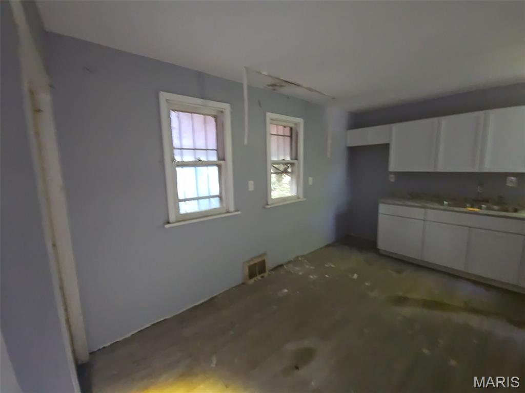 2721 Old Hanley Road Property Photo 11