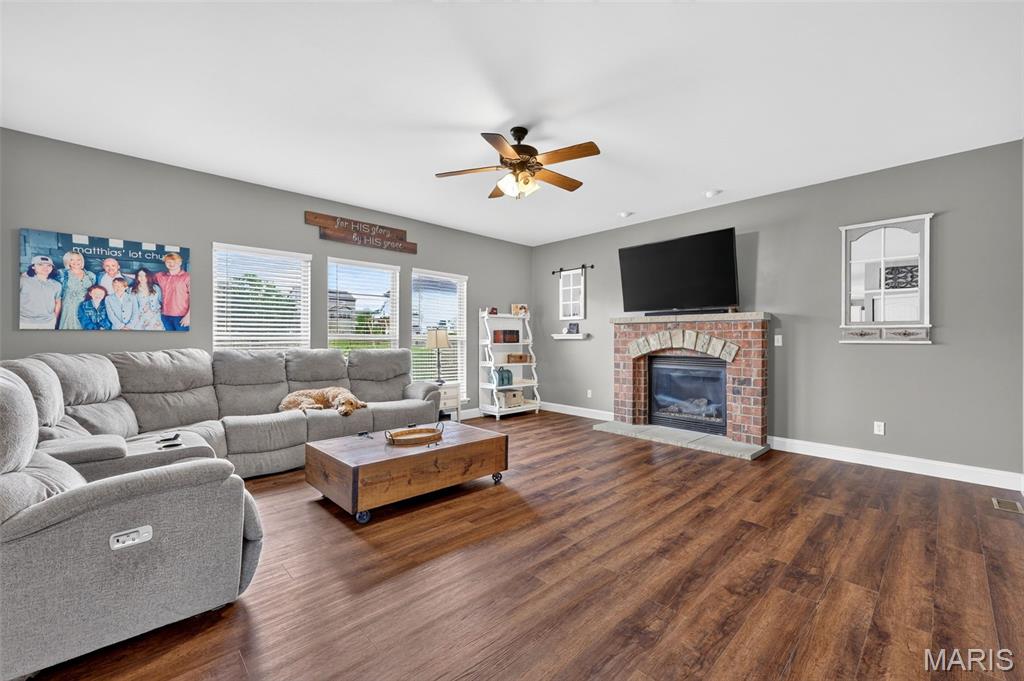 236 Victoria Park Avenue Property Photo 12