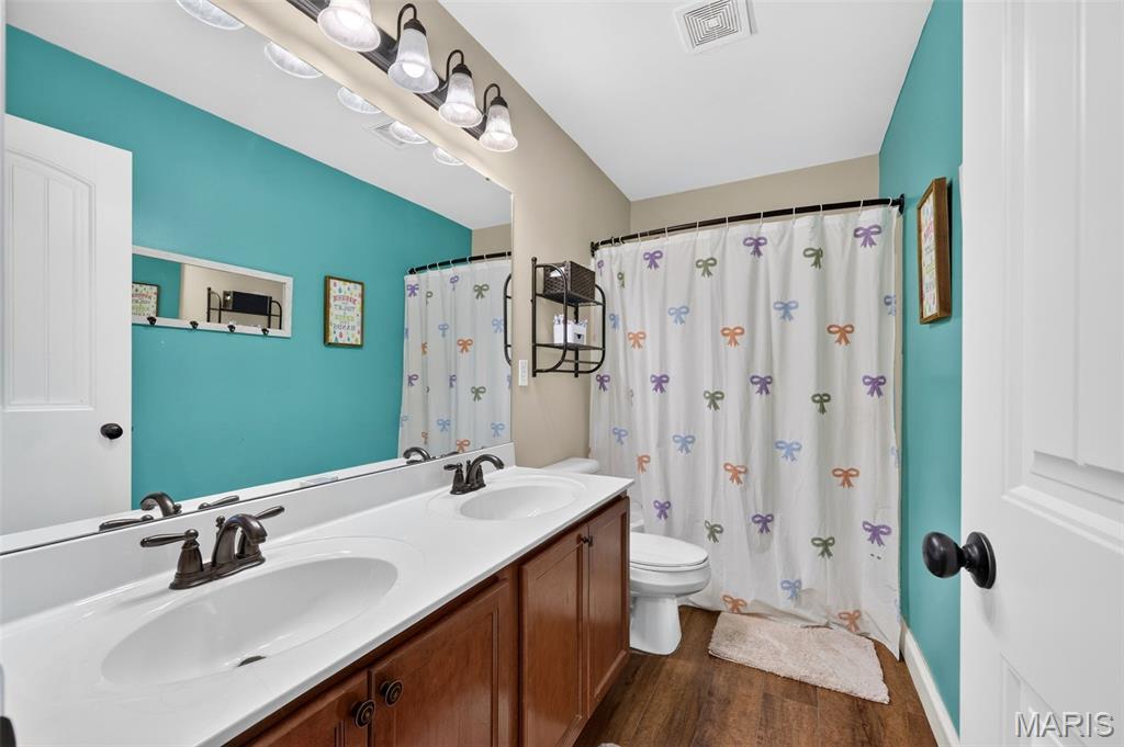 236 Victoria Park Avenue Property Photo 32