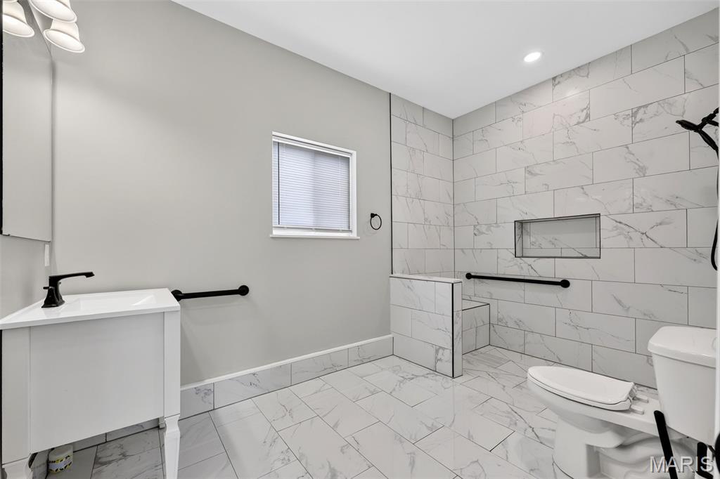 236 Victoria Park Avenue Property Photo 44