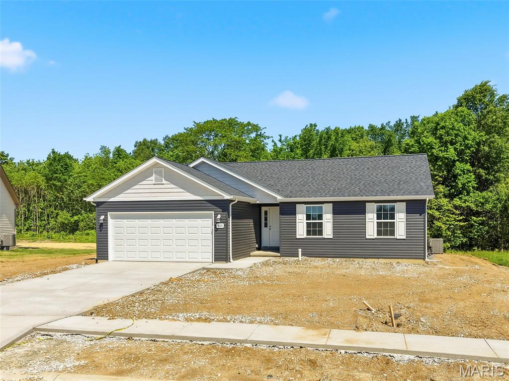 1021 Samwise Street Property Photo 5