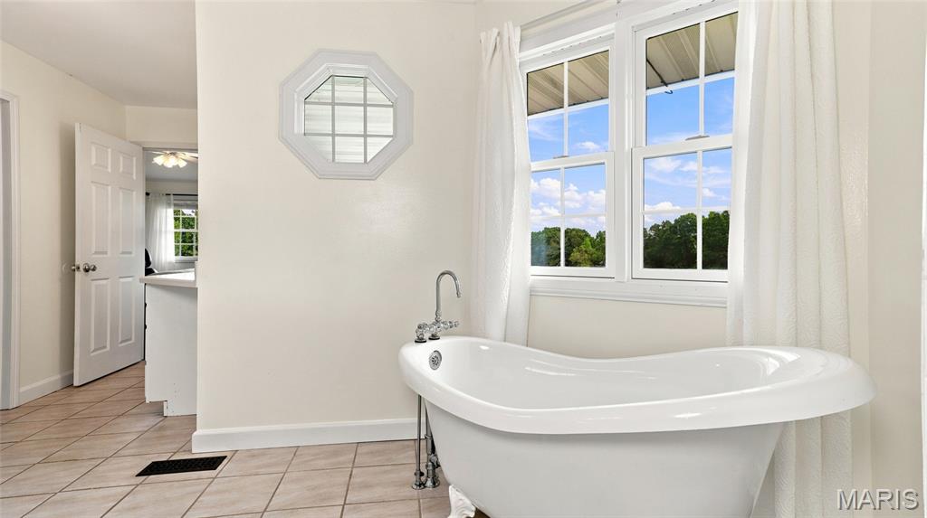 12598 Bell Road Property Photo 16